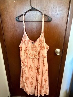 Torrid Peach & Rust Floral Ruched Bust Cami Sundress - Size 5 / 5X